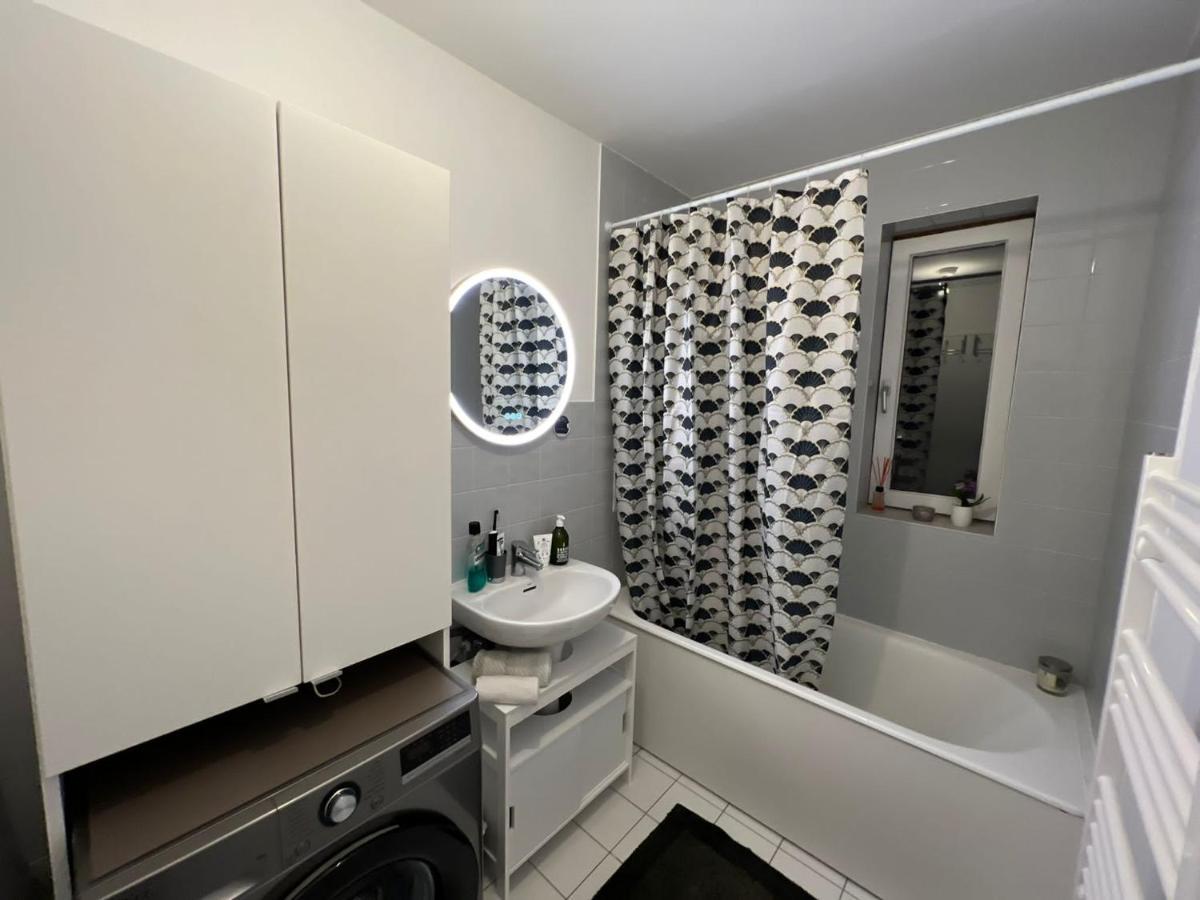 פריז Entire Apartment With Terrace מראה חיצוני תמונה