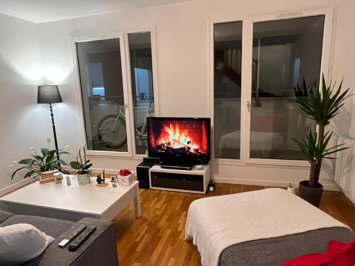 פריז Entire Apartment With Terrace מראה חיצוני תמונה